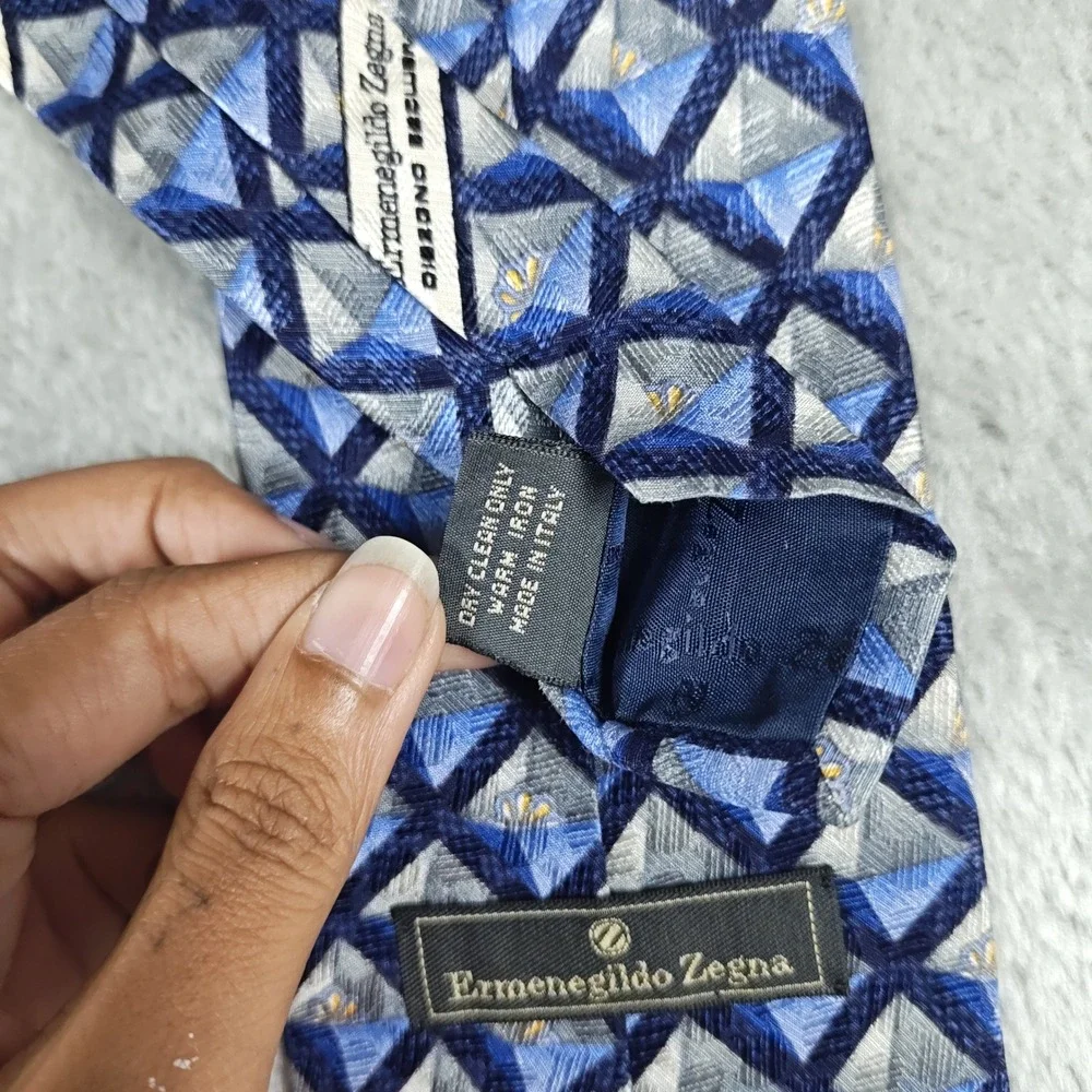 Vintage Ermenegildo Zegna Tie Mens 56X4 Blue Geometric Grid Silk Made In Italy